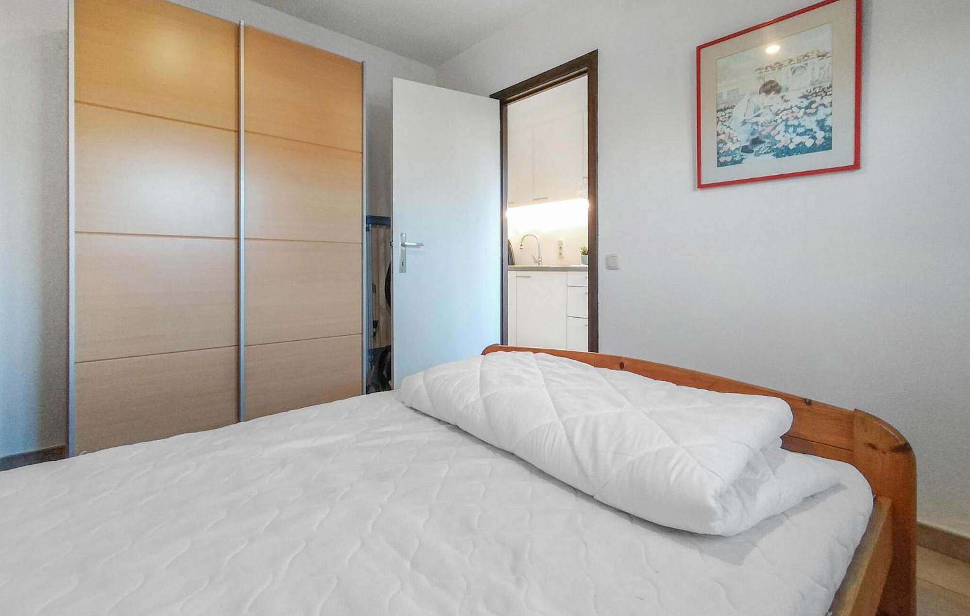 Beautiful Apartment In Bredene With Kitchen 外观 照片